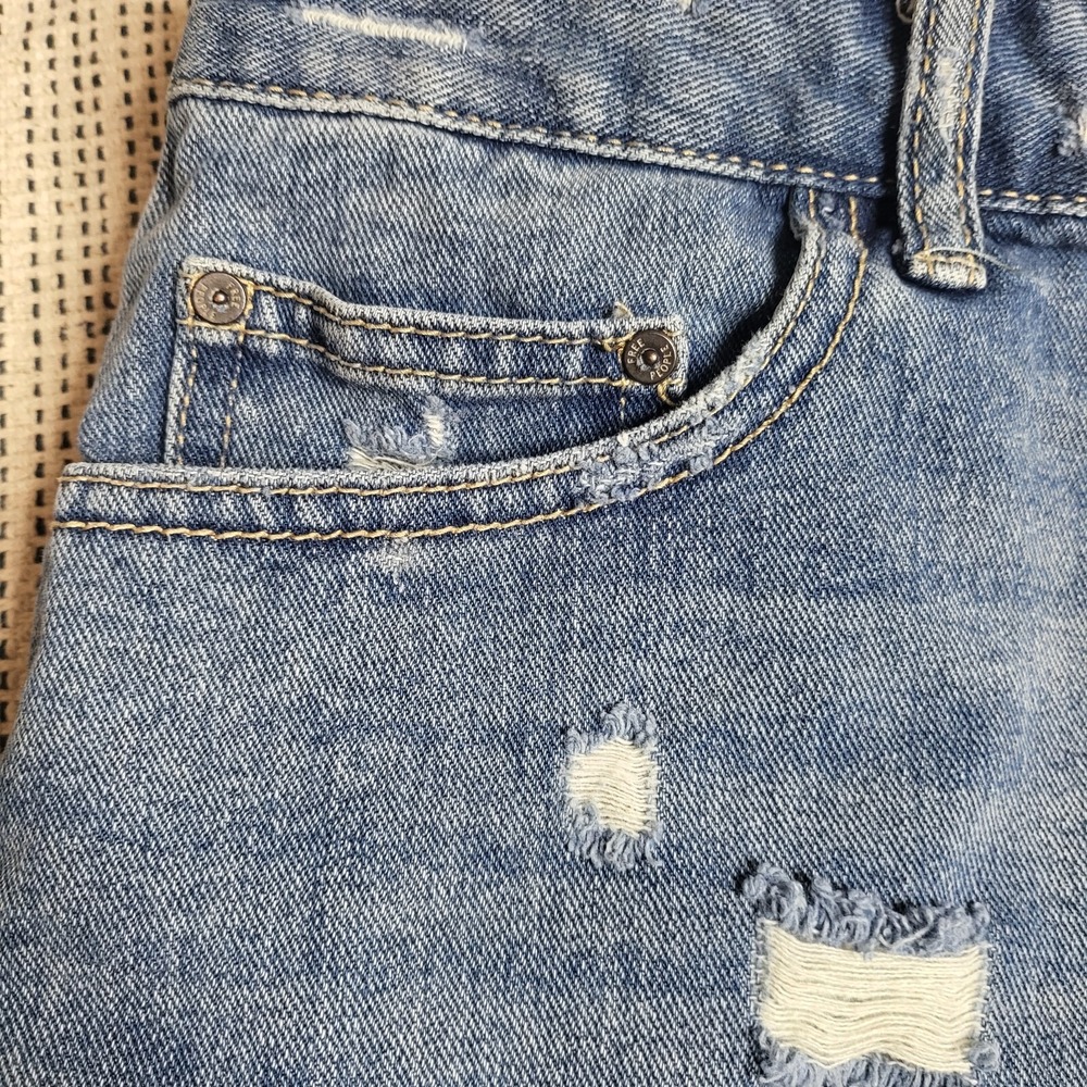Free People We The Free Distressed Denim Cutoff Jean Shorts 29 Cotton Button Fly - Picture 4 of 9